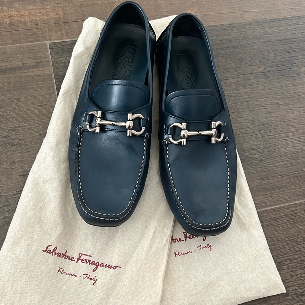 Men’s Ferragamo loafer